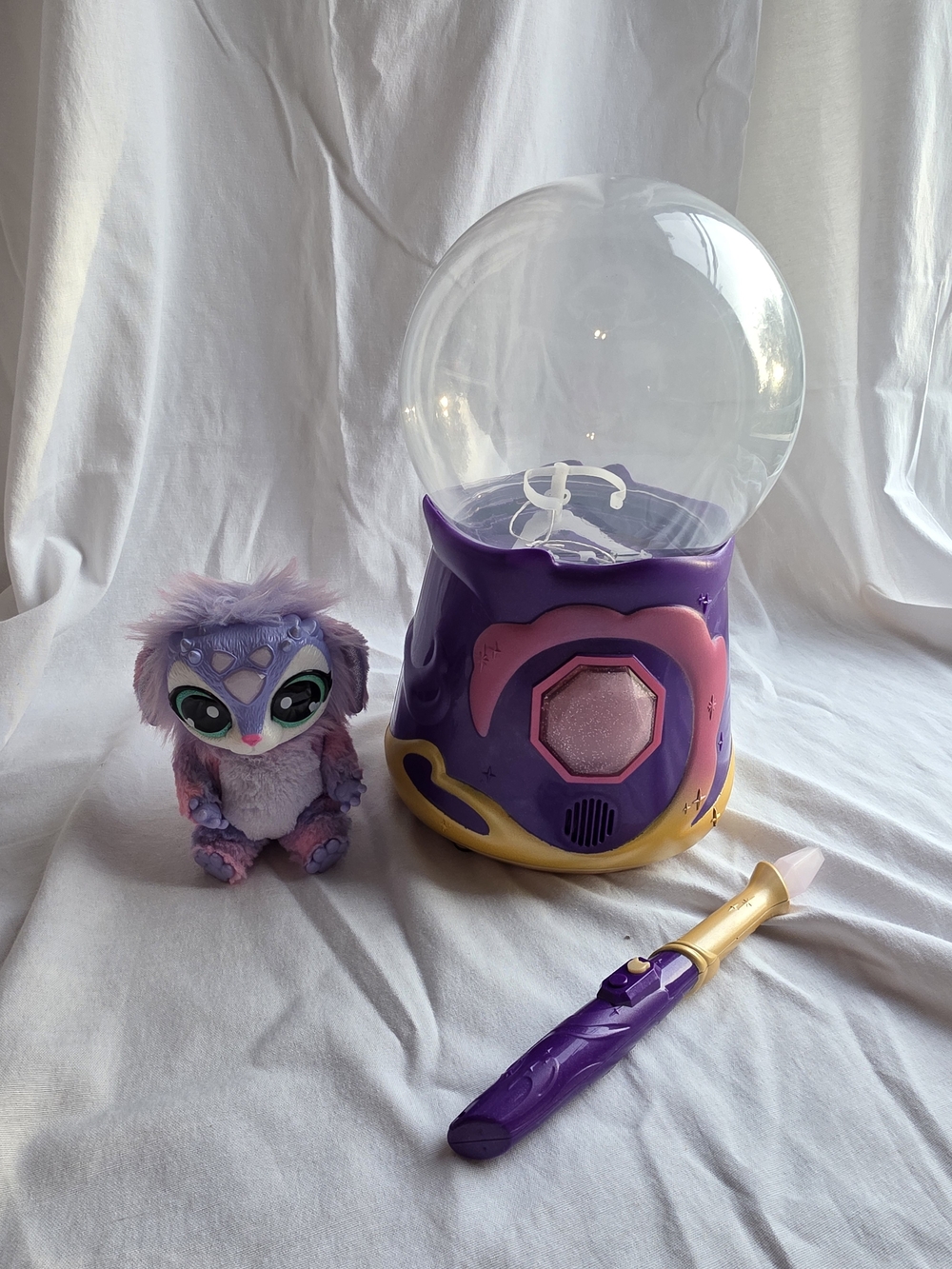 Magic Mixies Magical Misting Crystal Ball Interactive Purple Plush Toy w/ Wand
